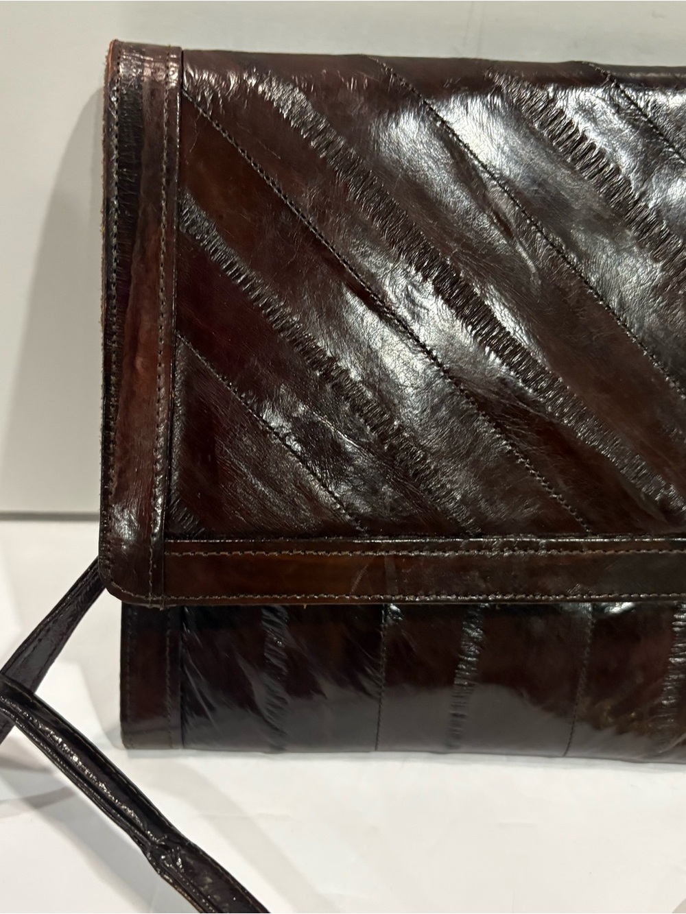 Vtg 70s Eel Skin Clutch Purse‎ Crossbody Chestnut Brown Made in Korea Coin Purse - Picture 4 of 13